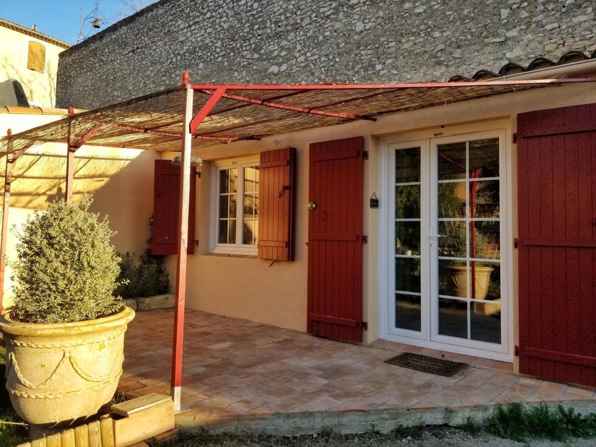 La Dolce Vita - Studio dans propriété avec piscine Montpeyroux  Extérieur photo